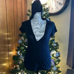 COPY - SO V-neck juniors black hooded shirt. Size small.